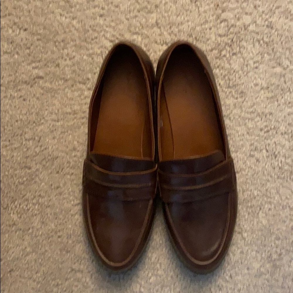 Size 10 women’s loafers